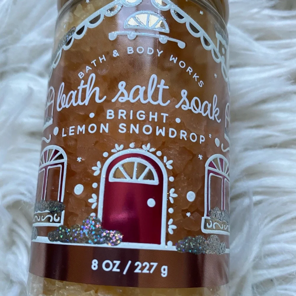 Bath & Body Works bath salts